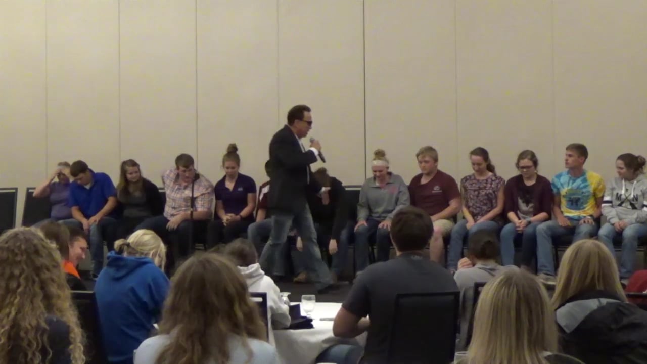 2018 Hypnosis Show — MN Pork Producers Assoc Young Leaders in Ag